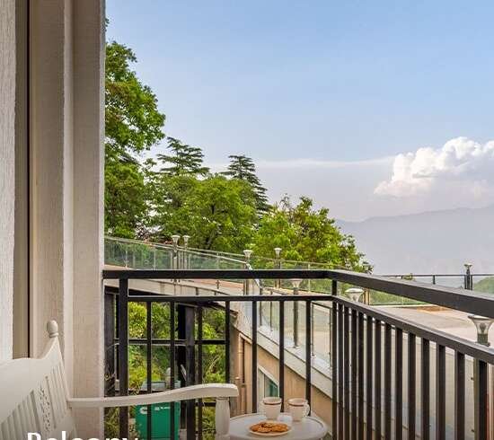 Homestays in Mussoorie Near Mall Road | Luxury Family Stay