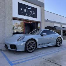 Professional Ceramic Coating Long Beach: What Sets It Apart?