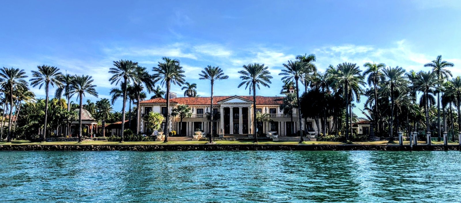 Make the Most of Your Time on the Water With Boat Rentals Fort Lauderdale