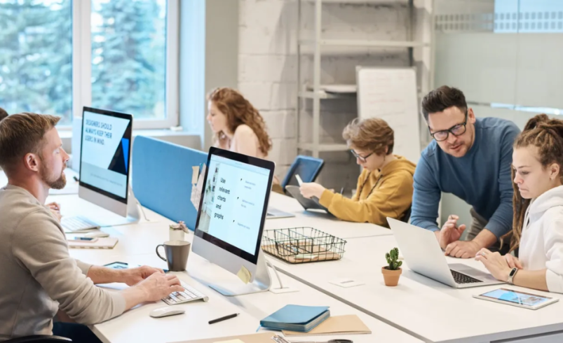 How a Digital Marketing Agency Improves Your Online Presence
