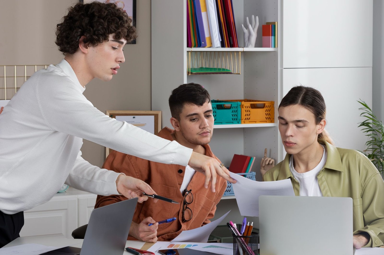 What Are the Key Components of an Accounting Assignment?