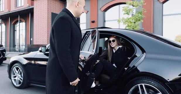 How Limo Service and Chauffeur Service New Orleans Make Every Journey Comfortable