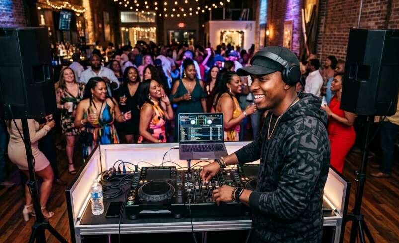 How to Create a Better Party Atmosphere With a Hip Hop DJ Mobile Alabama