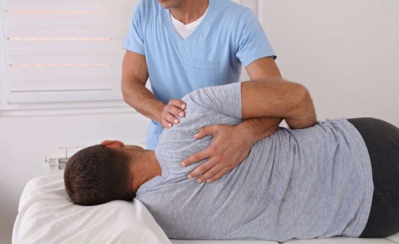 Chiropractor Elbow Adjustment: What to Expect During Treatment
