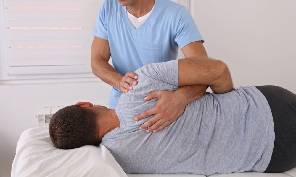 Chiropractor Elbow Adjustment: What to Expect During Treatment